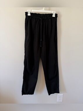 Xirena Rex Twill Drawstring Elastic Pull On Crop Ankle Pants Black Size Medium